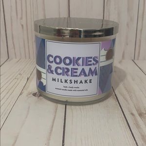 SOLD!!! Bath and Body Works Candle
